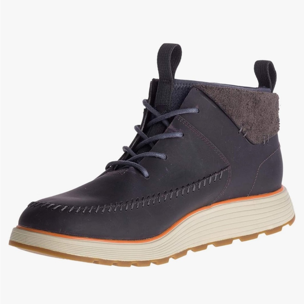 | Chaco | Dixon Mid Leather Chukka Boot